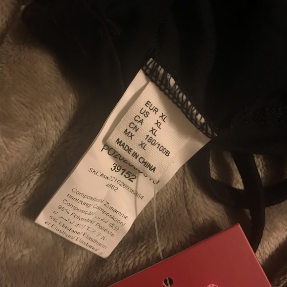 NWT Verdusa Criss Cross Tied Backless Crop Top - Picture 9 of 14